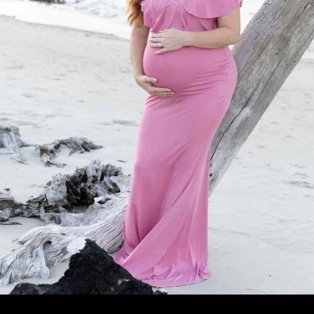 Pink Maternity dress medium NWT